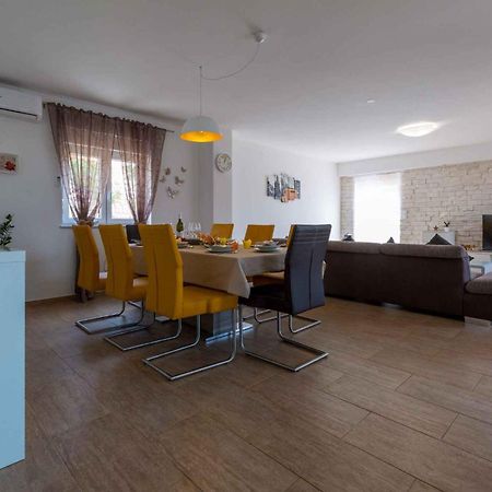 Holiday Home In Grizane 39285 Екстер'єр фото