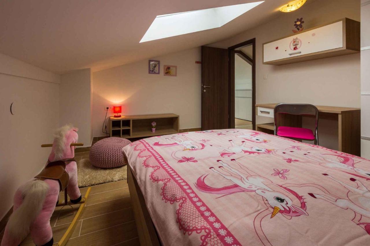 Holiday Home In Grizane 39285 Екстер'єр фото
