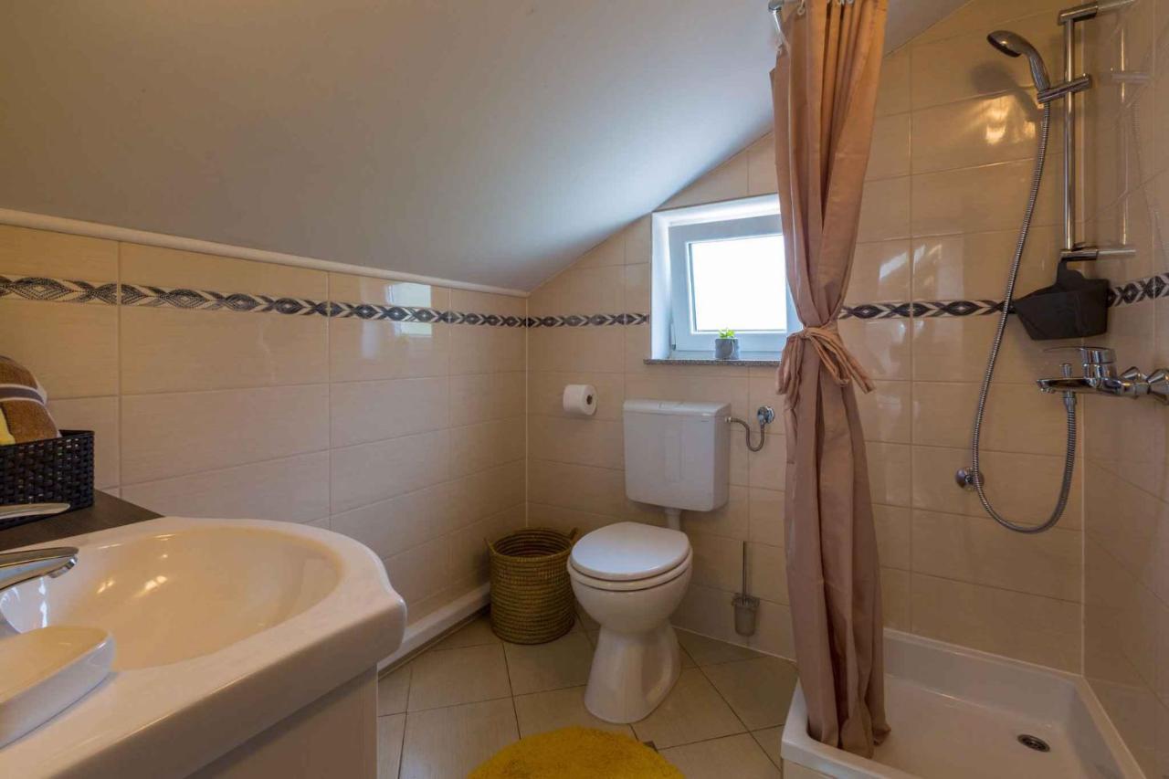 Holiday Home In Grizane 39285 Екстер'єр фото