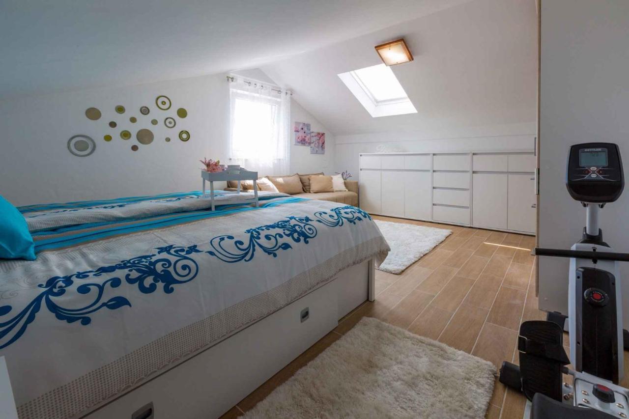 Holiday Home In Grizane 39285 Екстер'єр фото